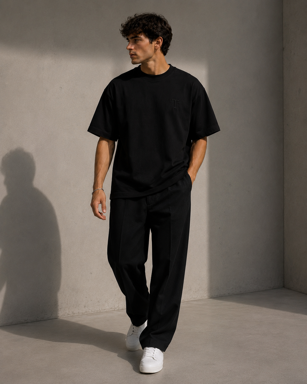 Signature Oversized Tee – Black